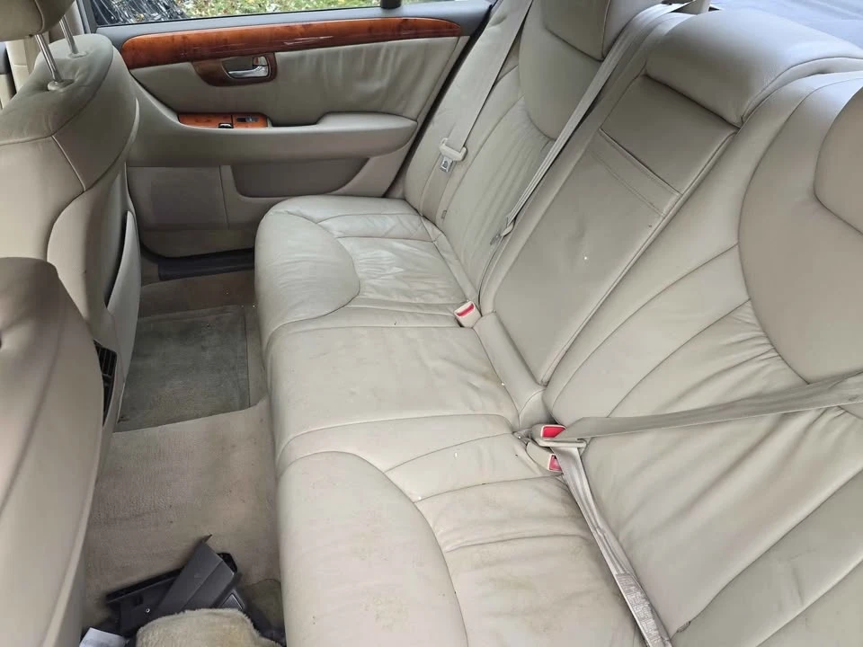 2002 Lexus LS 3rd Gen - Image 10 of 10