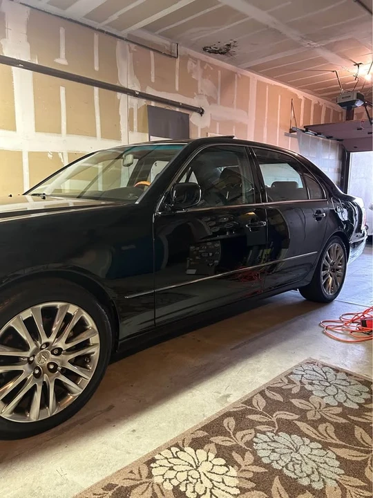 2002 Lexus LS 3rd Gen - Image 2 of 9