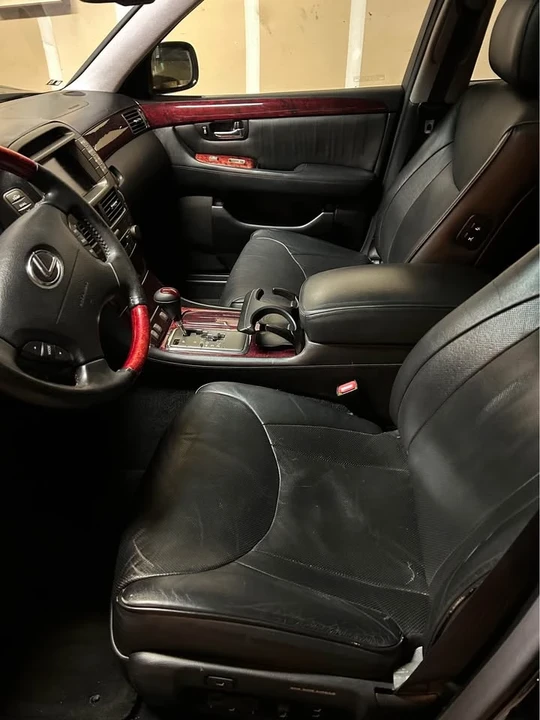 2002 Lexus LS 3rd Gen - Image 3 of 9