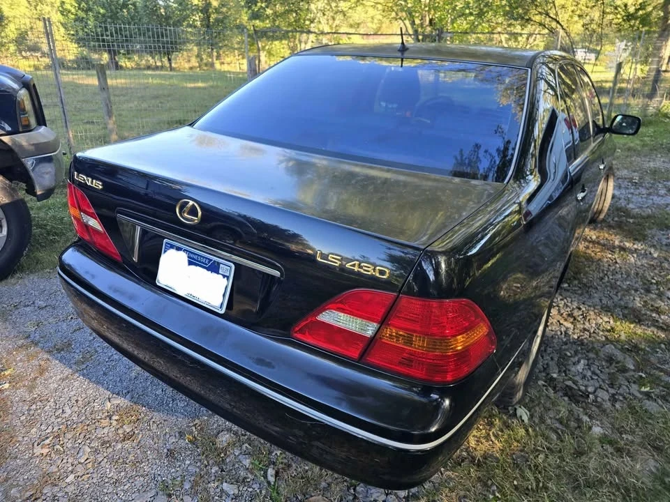 2002 Lexus LS 3rd Gen - Image 5 of 10