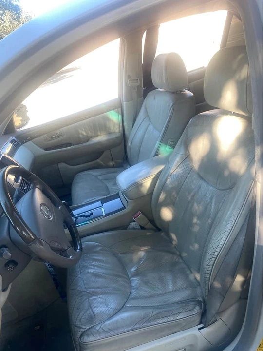 2002 Lexus LS 3rd Gen - Image 18 of 20