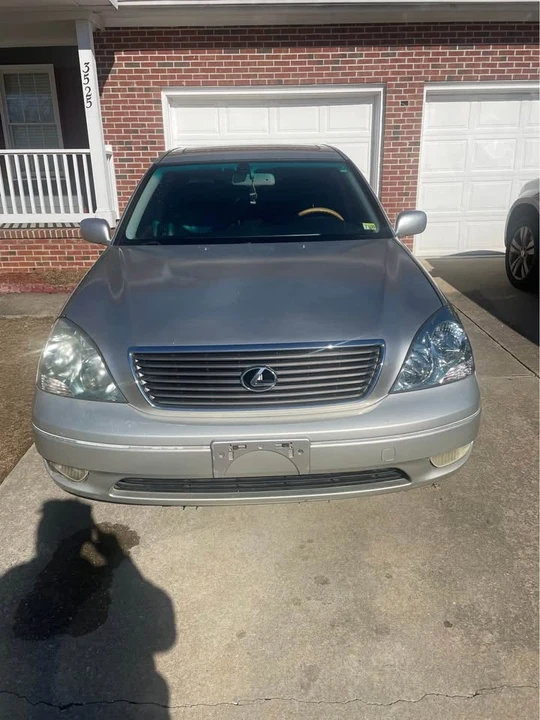 2002 Lexus LS 3rd Gen - Image 2 of 2