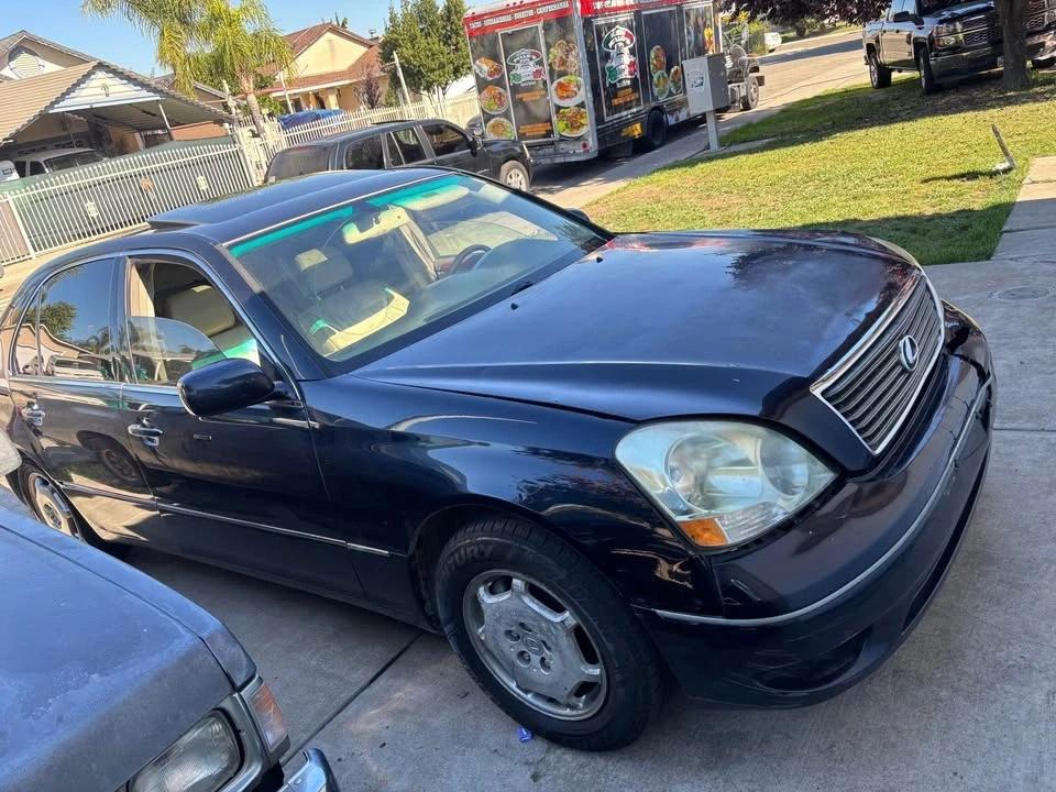 2002 Lexus LS 3rd Gen - Image 2 of 3