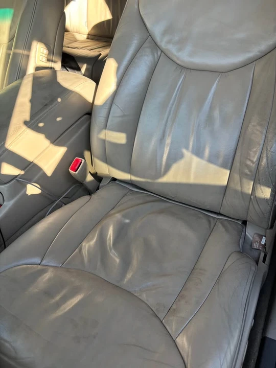 2002 Lexus LS 3rd Gen - Image 6 of 6