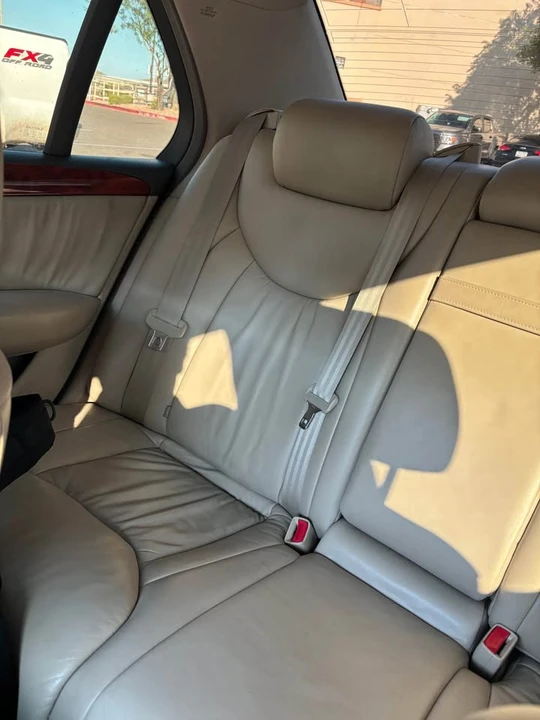 2002 Lexus LS 3rd Gen - Image 5 of 6