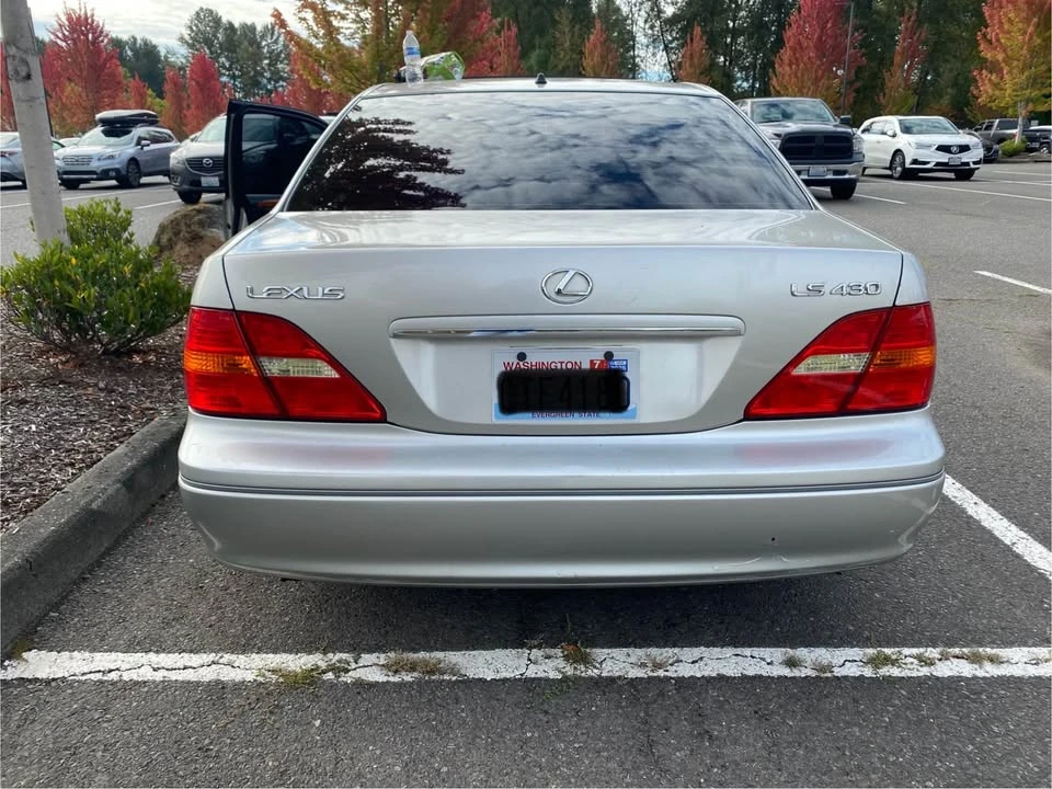 2002 Lexus LS 3rd Gen - Image 7 of 7