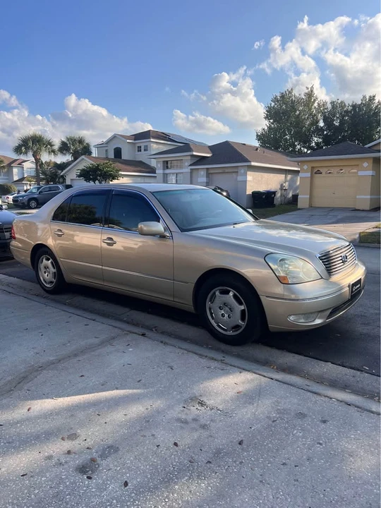 2002 Lexus LS 3rd Gen - Image 5 of 8