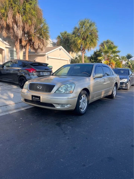 2002 Lexus LS 3rd Gen - Image 3 of 8