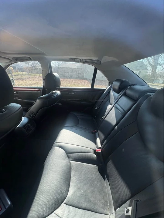 2002 Lexus LS 3rd Gen - Image 6 of 6