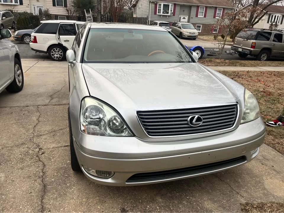 2002 Lexus LS 3rd Gen - Image 2 of 20