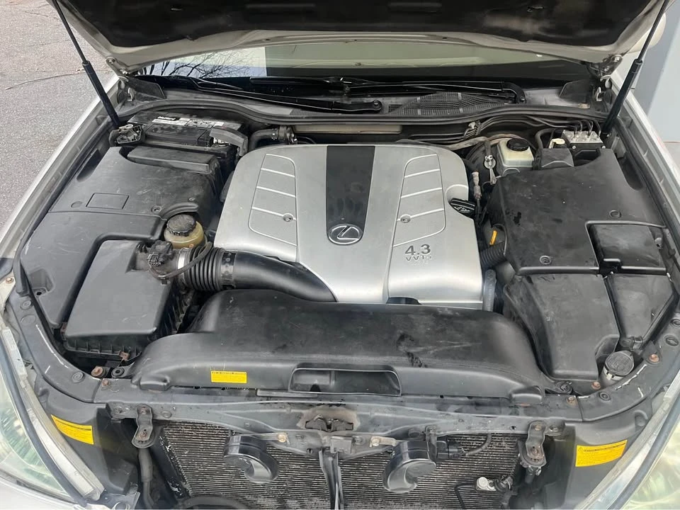 2002 Lexus LS 3rd Gen - Image 11 of 20