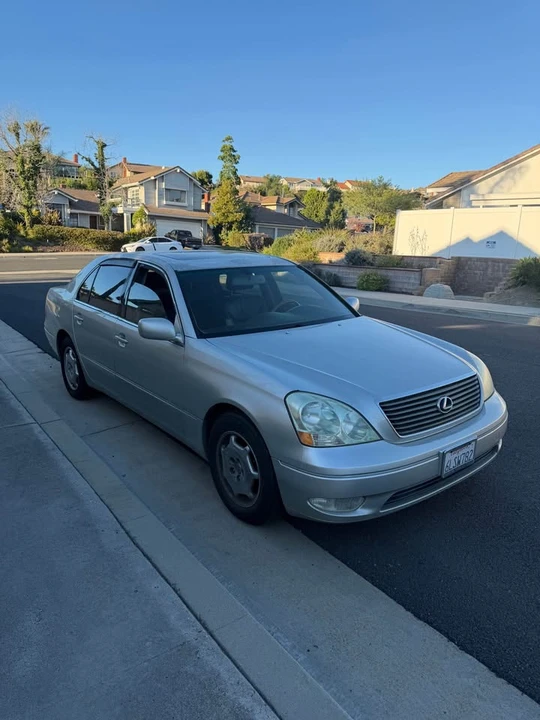 2002 Lexus LS 3rd Gen - Image 7 of 10