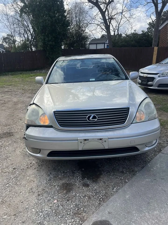 2002 Lexus LS 3rd Gen - Image 2 of 4