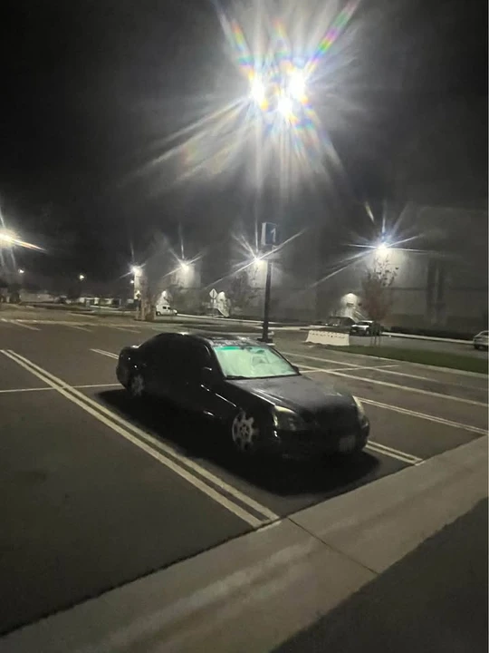 2002 Lexus LS 3rd Gen - Image 12 of 19