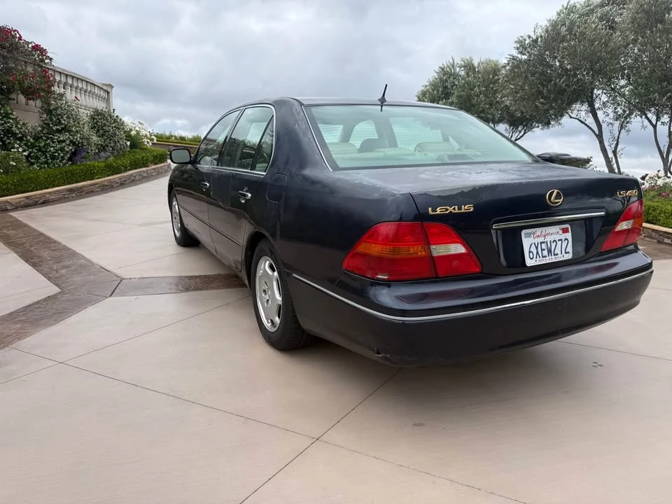 2002 Lexus LS 3rd Gen - Image 6 of 7
