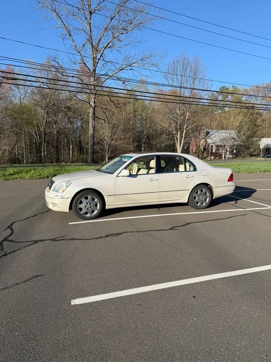 2002 Lexus LS 3rd Gen - Image 2 of 20