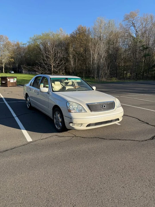 2002 Lexus LS 3rd Gen - Image 4 of 20