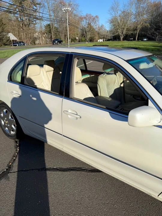 2002 Lexus LS 3rd Gen - Image 12 of 20