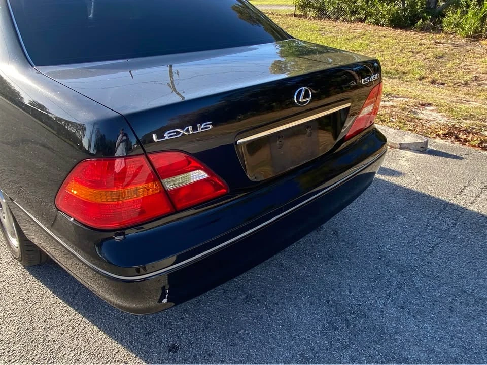 2002 Lexus LS 3rd Gen - Image 6 of 16