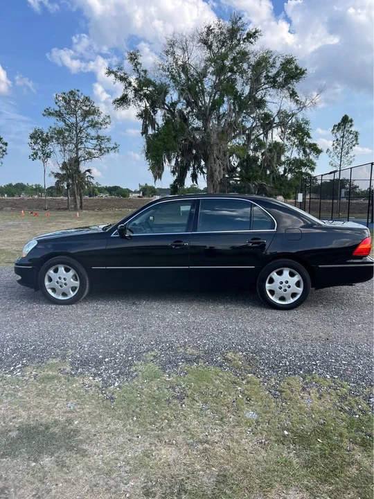 2002 Lexus LS 3rd Gen - Image 8 of 20
