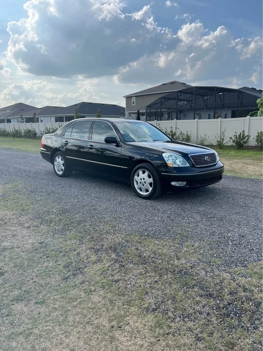 2002 Lexus LS 3rd Gen - Image 3 of 20