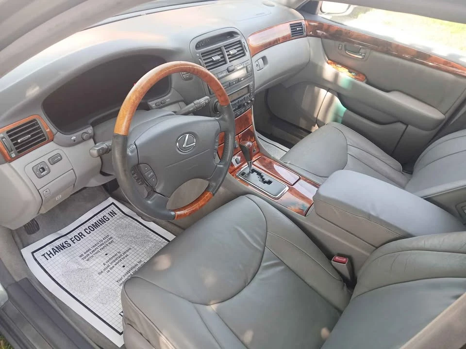 2002 Lexus LS 3rd Gen - Image 3 of 9