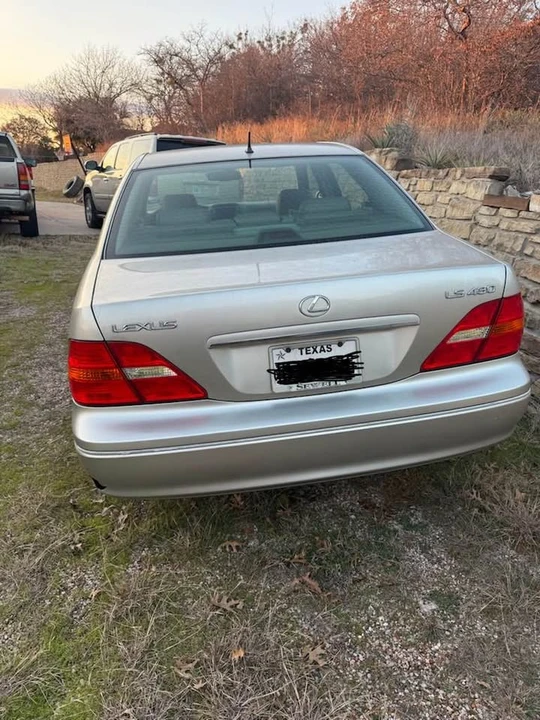2002 Lexus LS 3rd Gen - Image 7 of 7