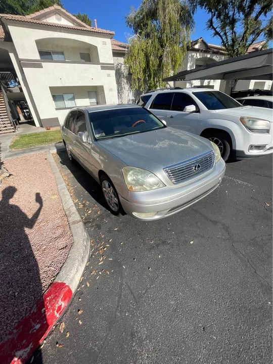 2002 Lexus LS 3rd Gen - Image 4 of 7