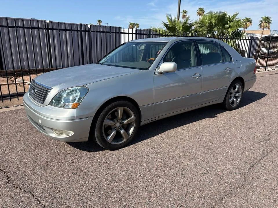 2002 Lexus LS 3rd Gen - Image 2 of 15