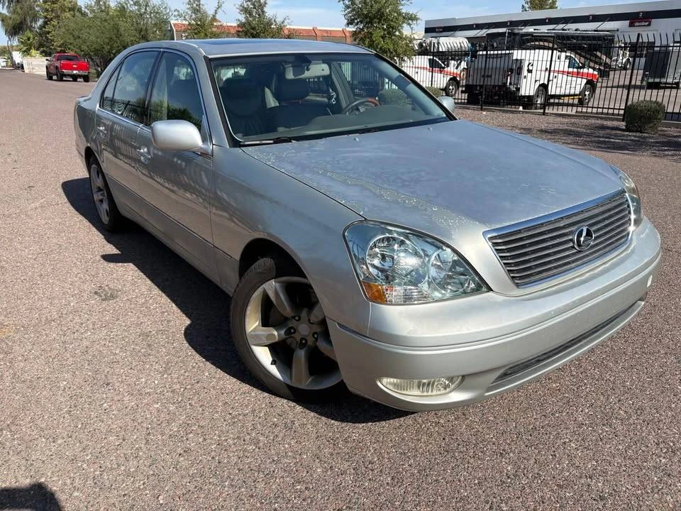 2002 Lexus LS 3rd Gen - Image 5 of 15