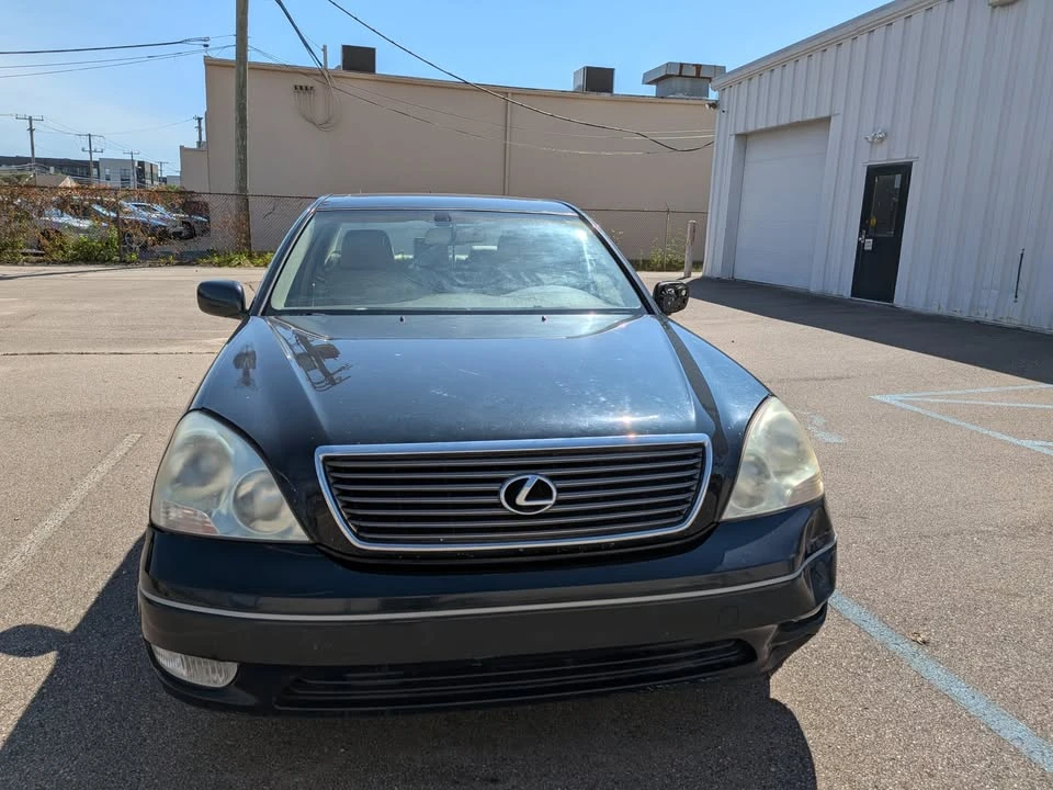 2002 Lexus LS 3rd Gen - Image 3 of 7