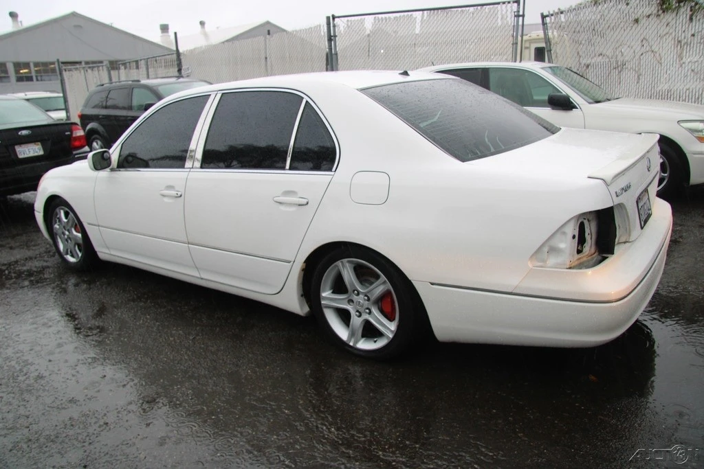 2002 Lexus LS 3rd Gen - Image 5 of 21