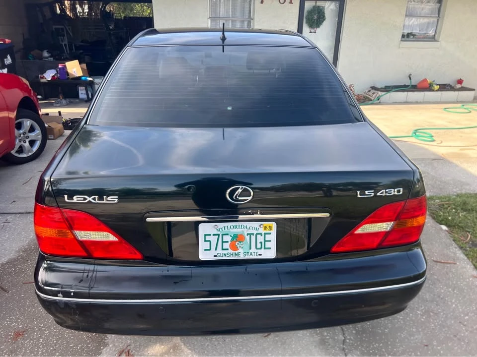 2002 Lexus LS 3rd Gen - Image 12 of 13