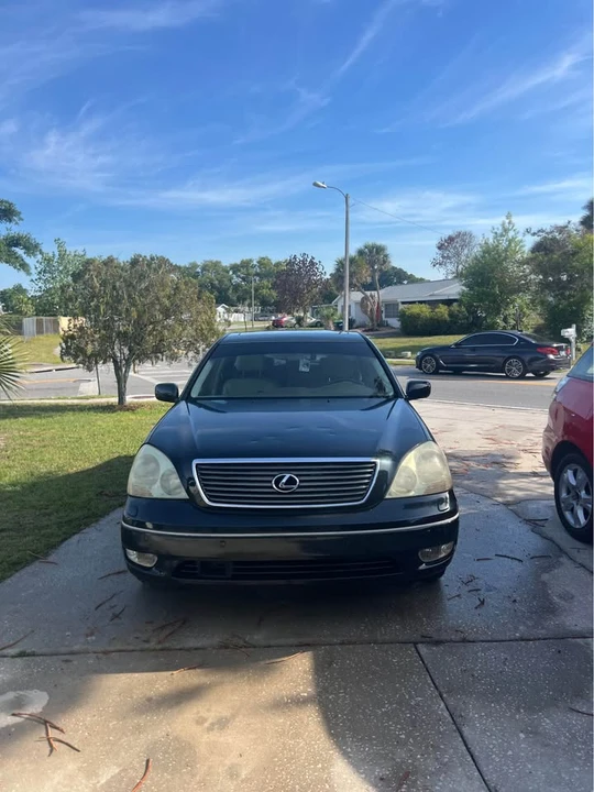 2002 Lexus LS 3rd Gen - Image 8 of 13