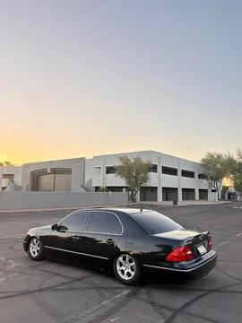 2002 Lexus LS 430 Sedan 4D