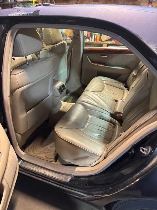 2002 Lexus LS 3rd Gen - Image 7 of 9