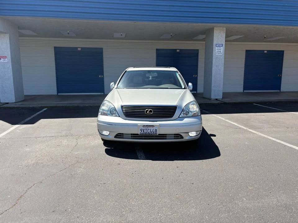 2002 Lexus LS 3rd Gen - Image 7 of 10