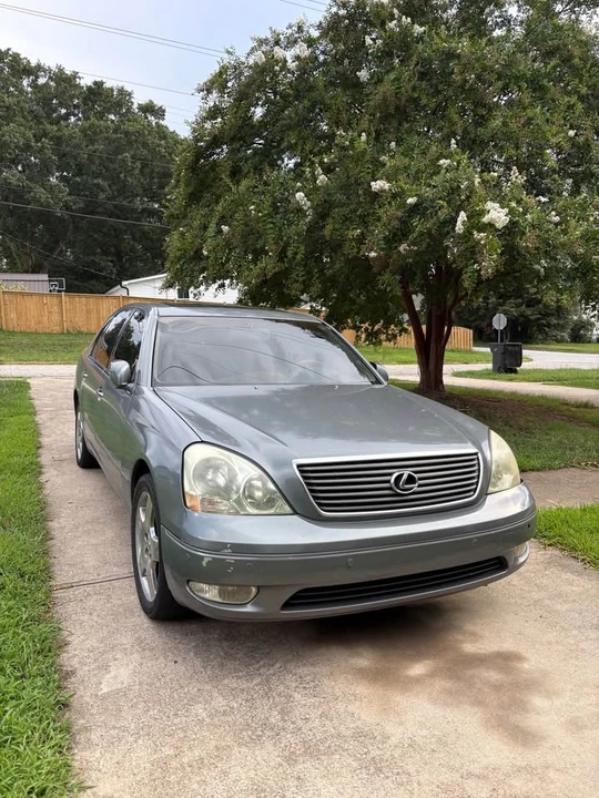 2002 Lexus LS 3rd Gen - Image 4 of 6