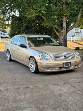 2002 Lexus LS 430 Sedan 4D