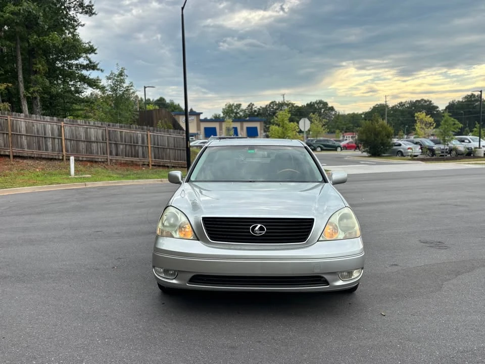 2002 Lexus LS 3rd Gen - Image 6 of 14