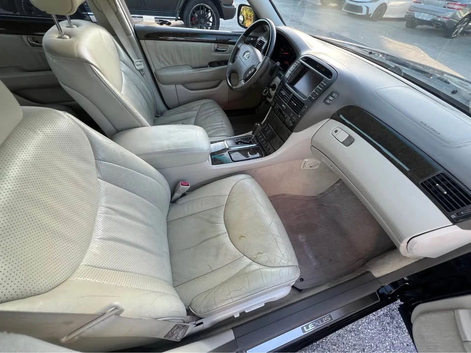 2002 Lexus LS 3rd Gen - Image 10 of 11