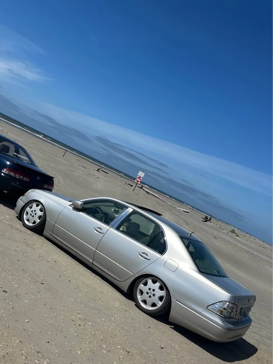 2002 Lexus LS 3rd Gen - Image 8 of 8