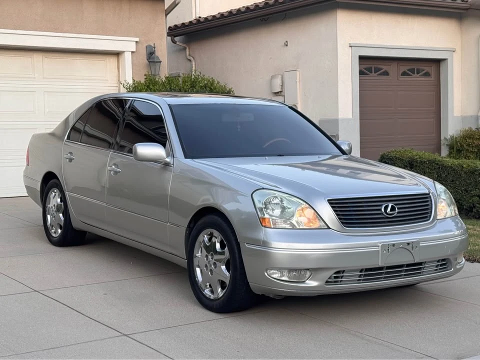 2002 Lexus LS 3rd Gen - Image 2 of 7
