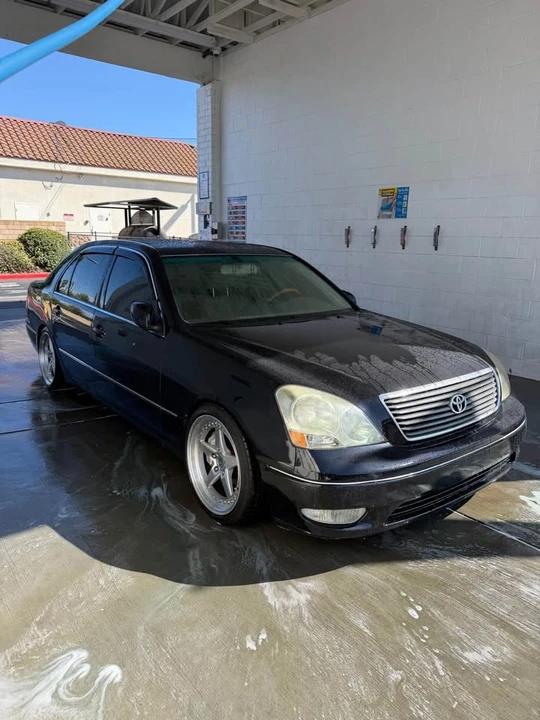 2002 Lexus LS 3rd Gen - Image 12 of 12