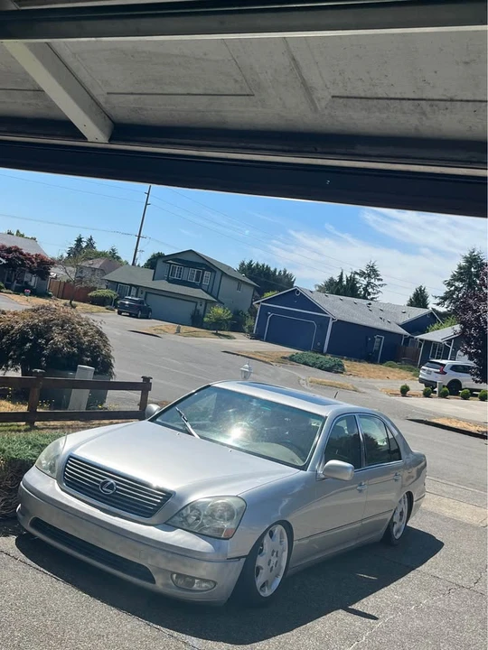 2002 Lexus LS 3rd Gen - Image 7 of 8
