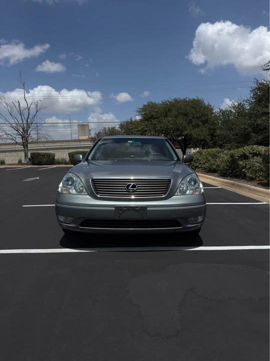 2002 Lexus LS 3rd Gen - Image 2 of 20