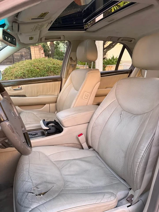 2002 Lexus LS 3rd Gen - Image 11 of 18