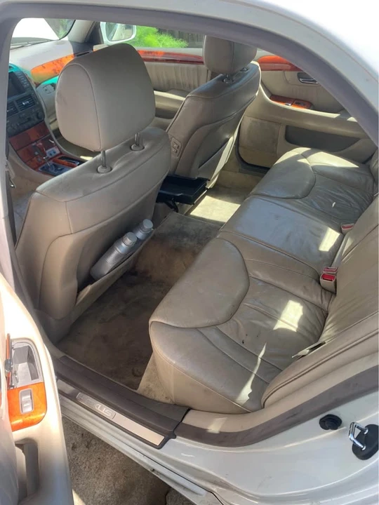 2002 Lexus LS 3rd Gen - Image 3 of 3