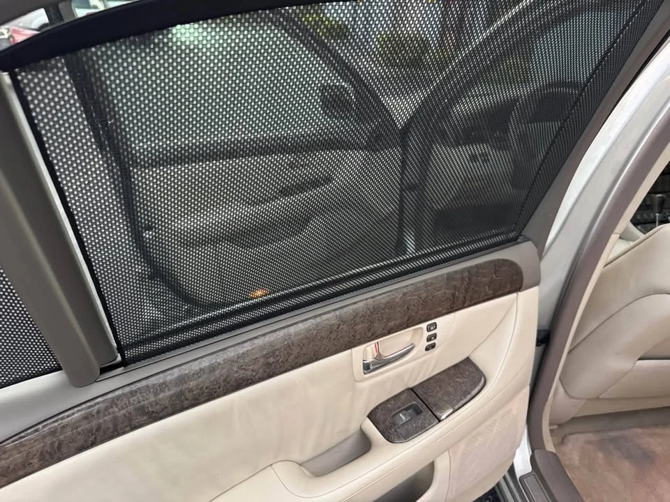 2002 Lexus LS 3rd Gen - Image 11 of 19