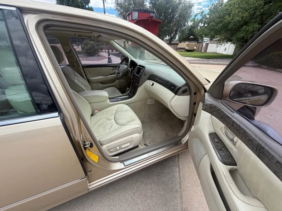 2002 Lexus LS 3rd Gen - Image 7 of 12